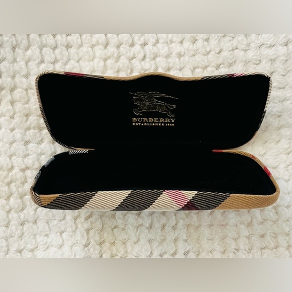 BURBERRY Glasses Case - Picture 1 of 5